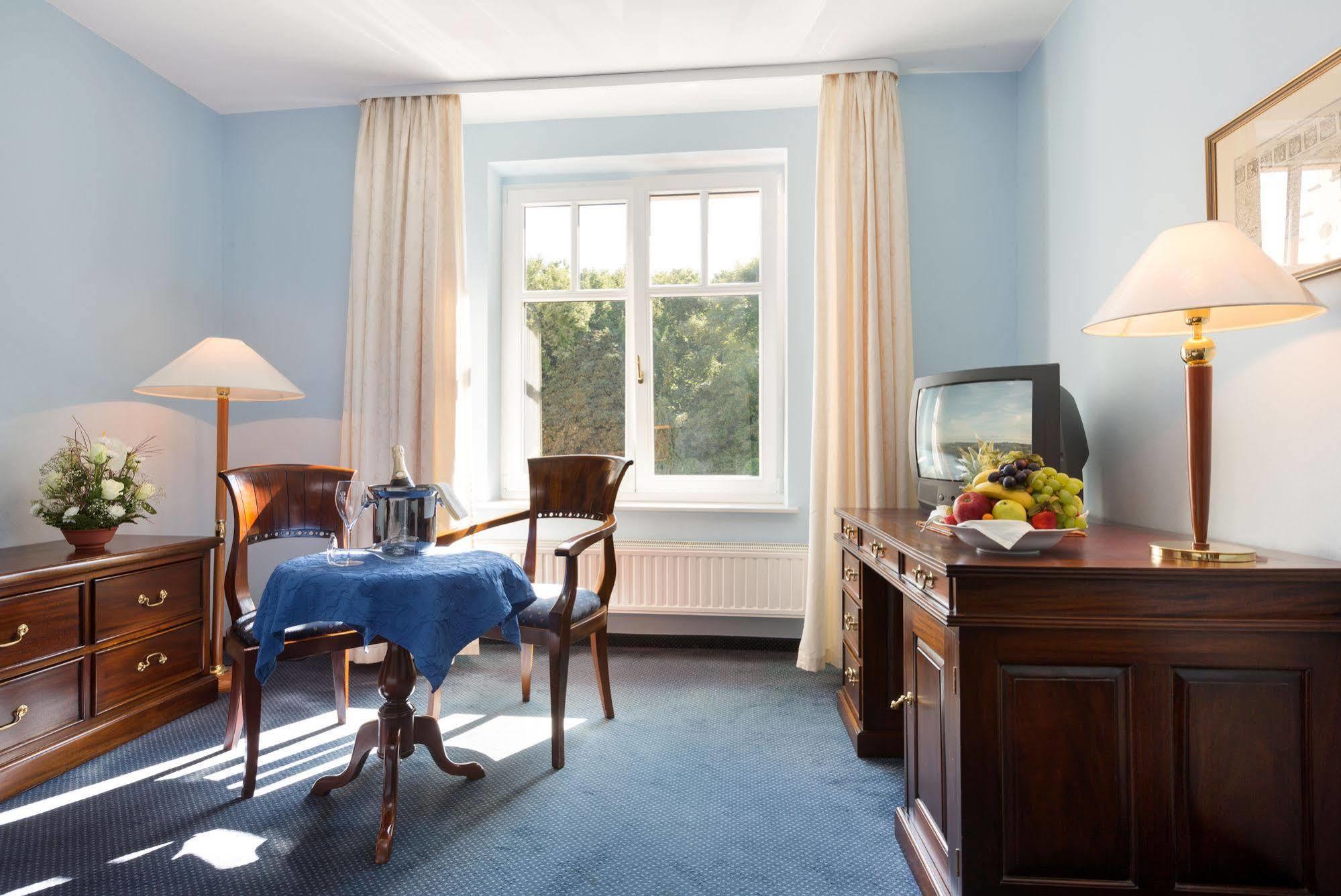 Schlosshotel Ralswiek Eksteriør bilde